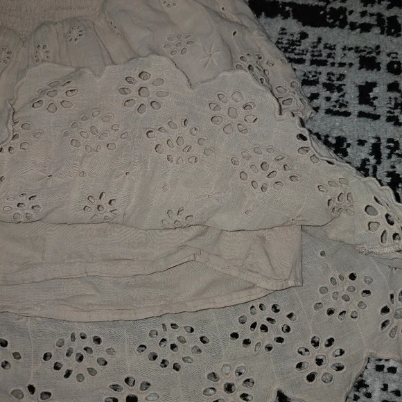 Bershka Size S Cream Tiered Ruffle Dress Eyelet Smocked Puff Sleeve - Picture 10 of 15